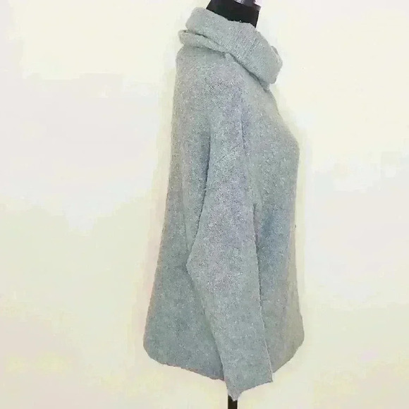 CATHERINE Malandrino Cozy Eyelash Knit Turtleneck - Picture 4 of 7